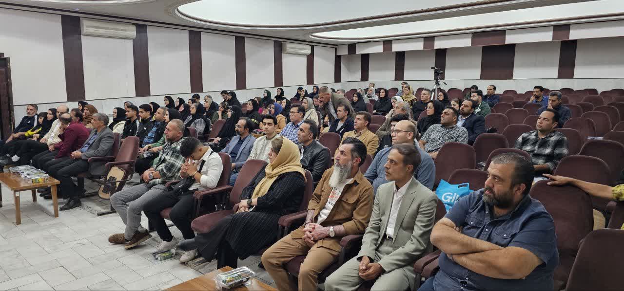 کسب مقام سوم انجمن اولیاء و مربیان هنرستان تربیت بدنی شهید کاظمیان